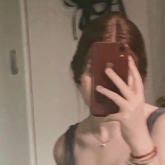 Meet your Posher, Alex - Picture 1 of 1